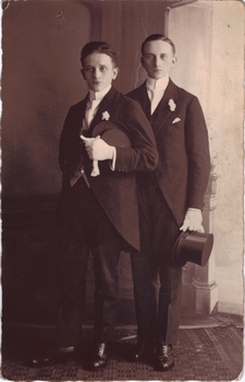 Zdjcie wykonane w Atelier Franz Matzel.